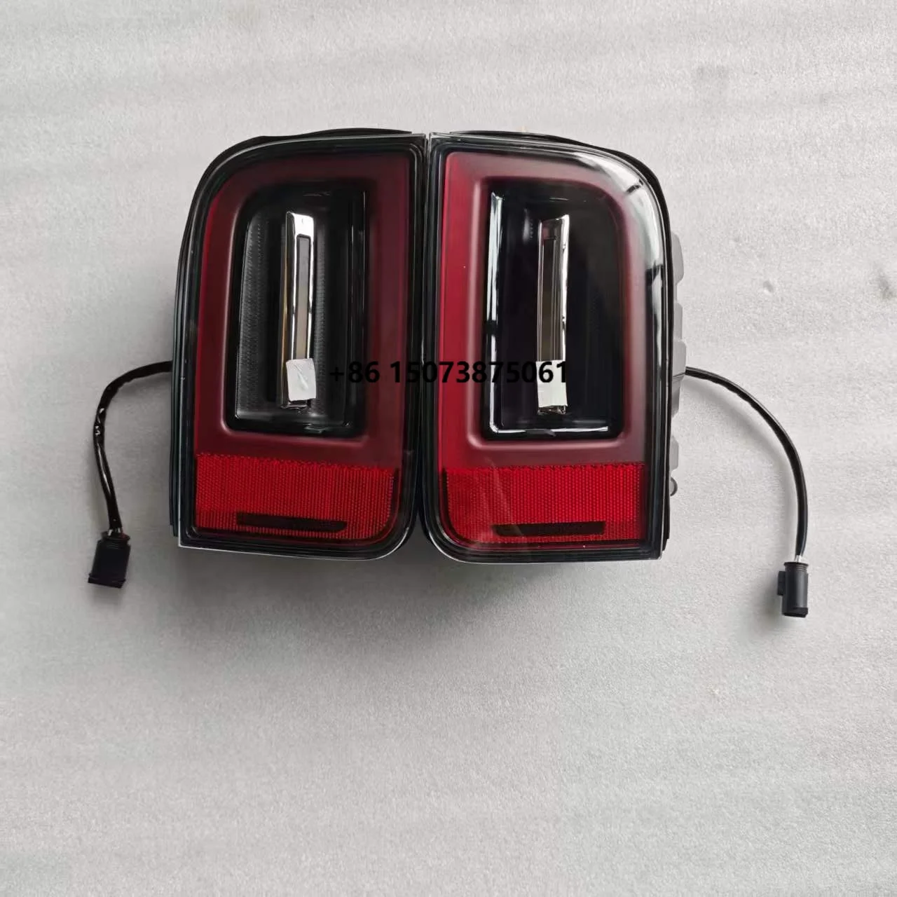 High Quality New Clear Blackened Version Car Taillight Rear Light Assembly for Ro-lls Ro-yce Cullinan 2025-2026 12V 55W 6000lm