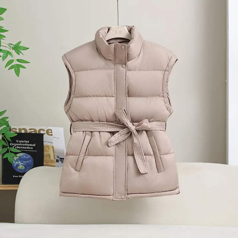 سترة خريف وشتاء 2025 صدرية جديدة للسيدات صدرية قصيرة من القطن صدرية سميكة للطالبات سترات شتوية كورية