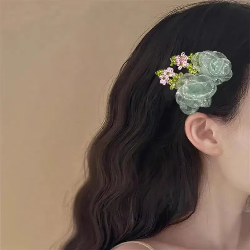 2025 جديد! مشابك جانبية لمحاكاة الكاميليا - دبابيس شعر على شكل زهرة جوية للشعر المكسور والانفجارات للسيدات