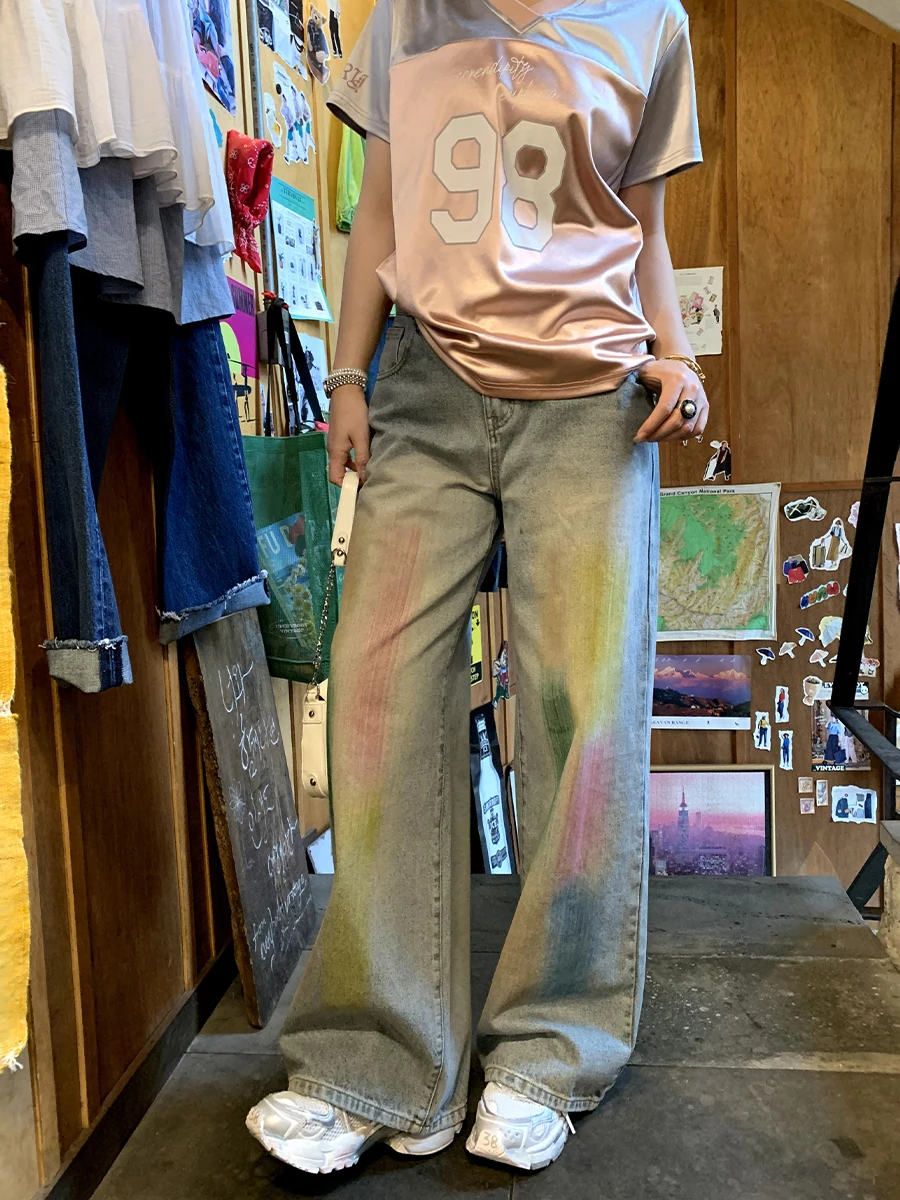 

Slimming Effect Graffiti Straight Leg Jeans plus Size Cherry Summer Fashionable Loose Fit Ladies Jeans Cotton Stretch