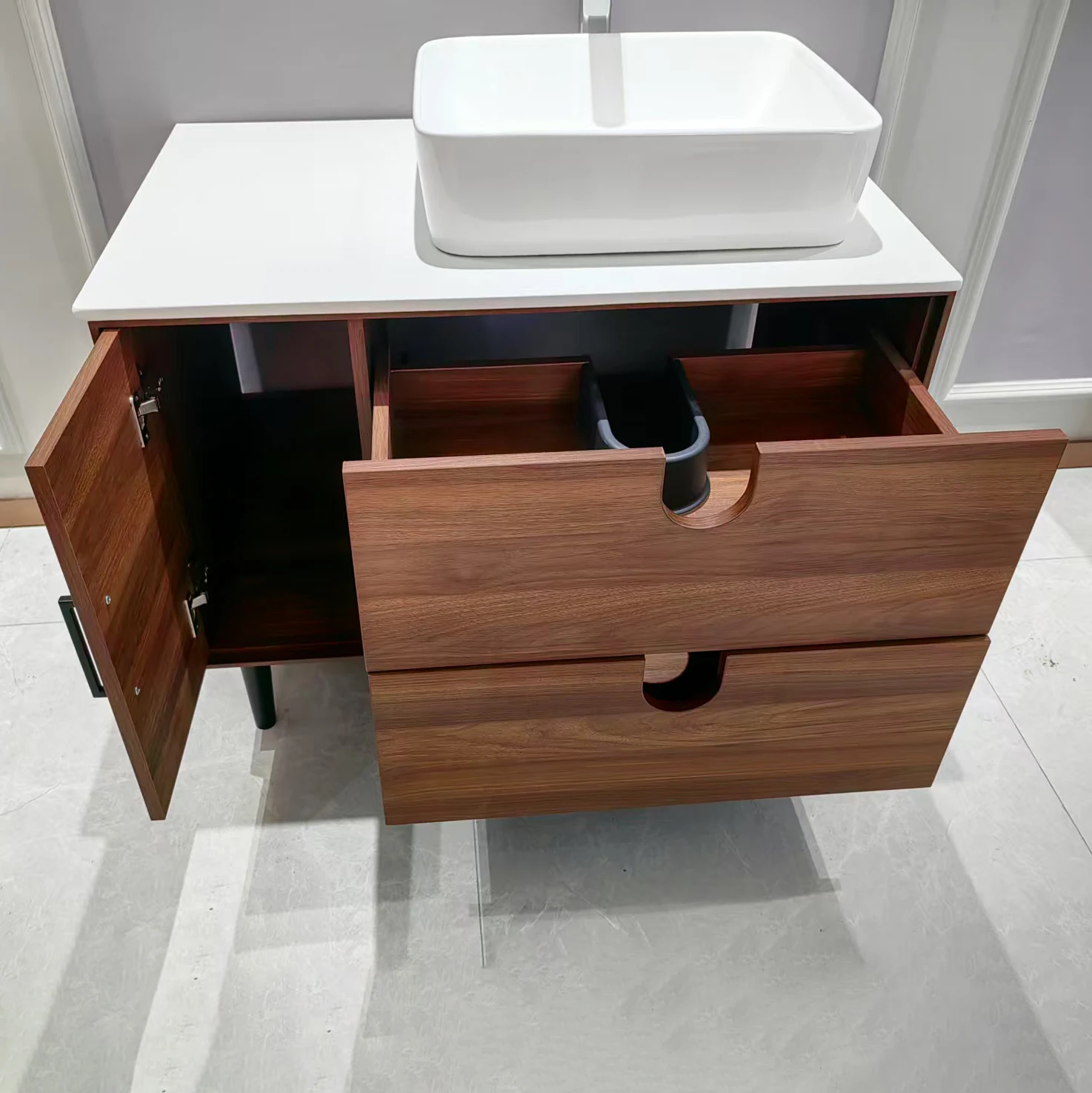 

Luxury Oak Single Sink Vanity with Integrated Luxury Wood Wash Basin Cabinet Floor-standing Luxury Mirror Bathroom Vanities