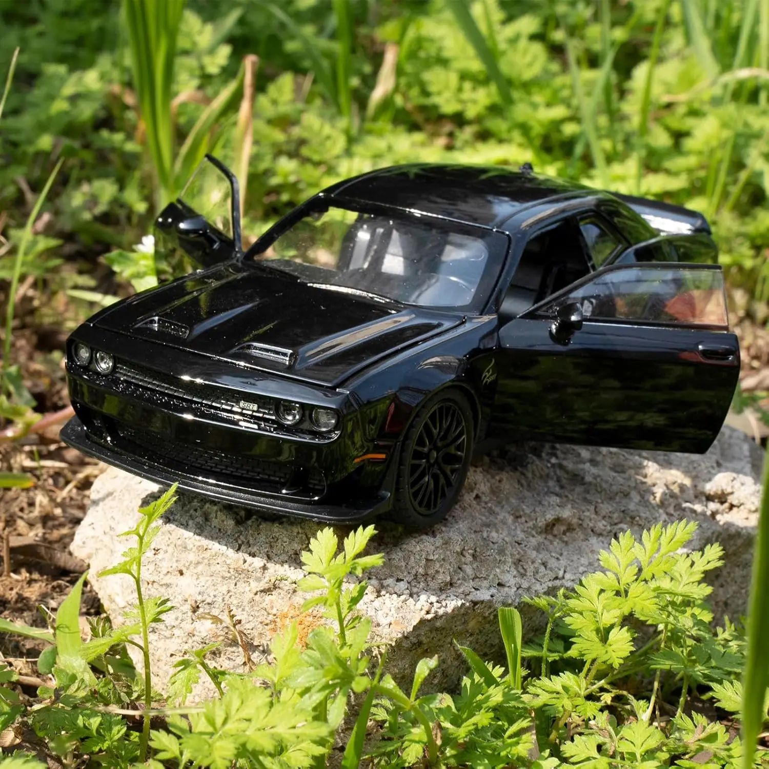 1/32 ダッジ チャレンジャー ヘルキャット モデルカー、亜鉛合金プルバック式おもちゃの車、サウンドとライト付き、子供、男の子、女の子へのギフト（ブラック）