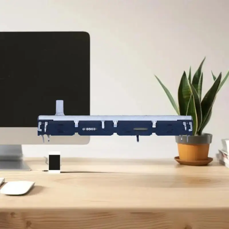 品質保証された 75mm 8 ピン A103 ストレート スライド ポテンショメータ、Soundcraft EFX8 用ダブル フェーダー A10K、フェーダー A203、フェーダー A50KX2