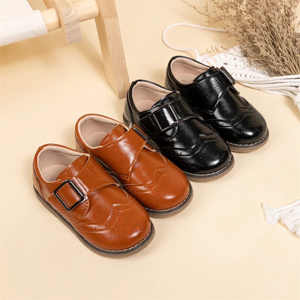 

Детские кожаные туфли-броги в стиле преппи для мальчиков, на одной пряжке с липучкой, для школьной формы