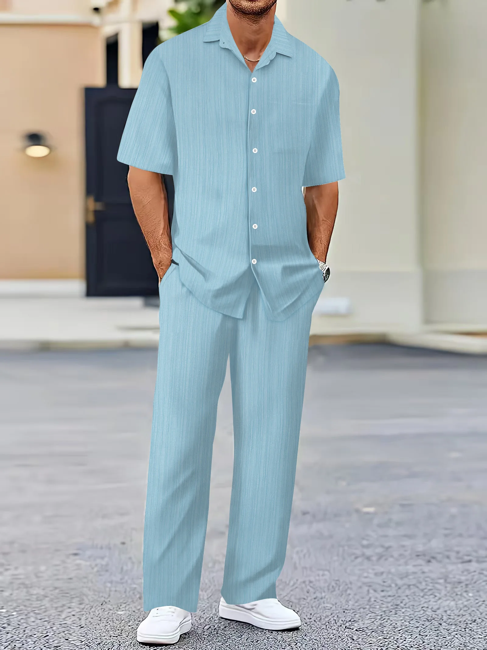 Traje de playa suelto informal para hombre, pantalones de manga corta a rayas de color sólido, camisa del sudeste asiático de dos piezas