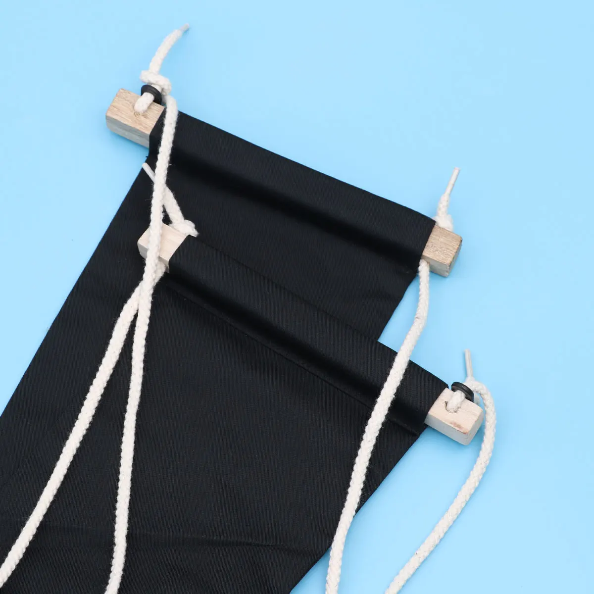 

Desk Hammock For Feet Under Desk Foot Rest Support Portable Office Footrest Canvas Eco-Friendly Outdoor Use