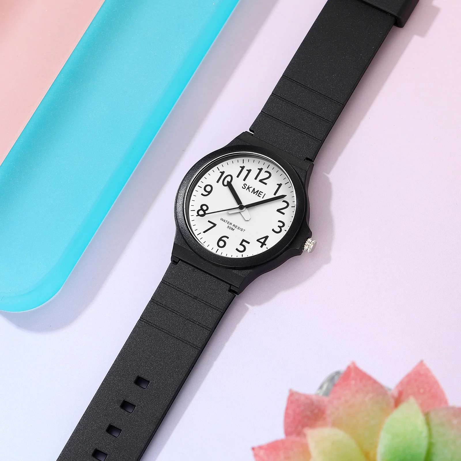

SKMEI 2557 Fashion Quartz Wristwatch 5Bar Waterproof Student Wrist Watch Women Men Fashion Casual Outfit Clock For Raining Day