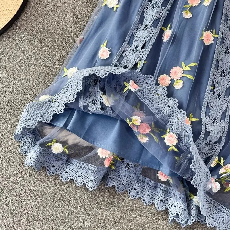 Runway Embroidered Flower Long Dress Women Stand Elegant Vintage Mesh Patchwork Lace Long Party Dresses Female Vestidos Clothes