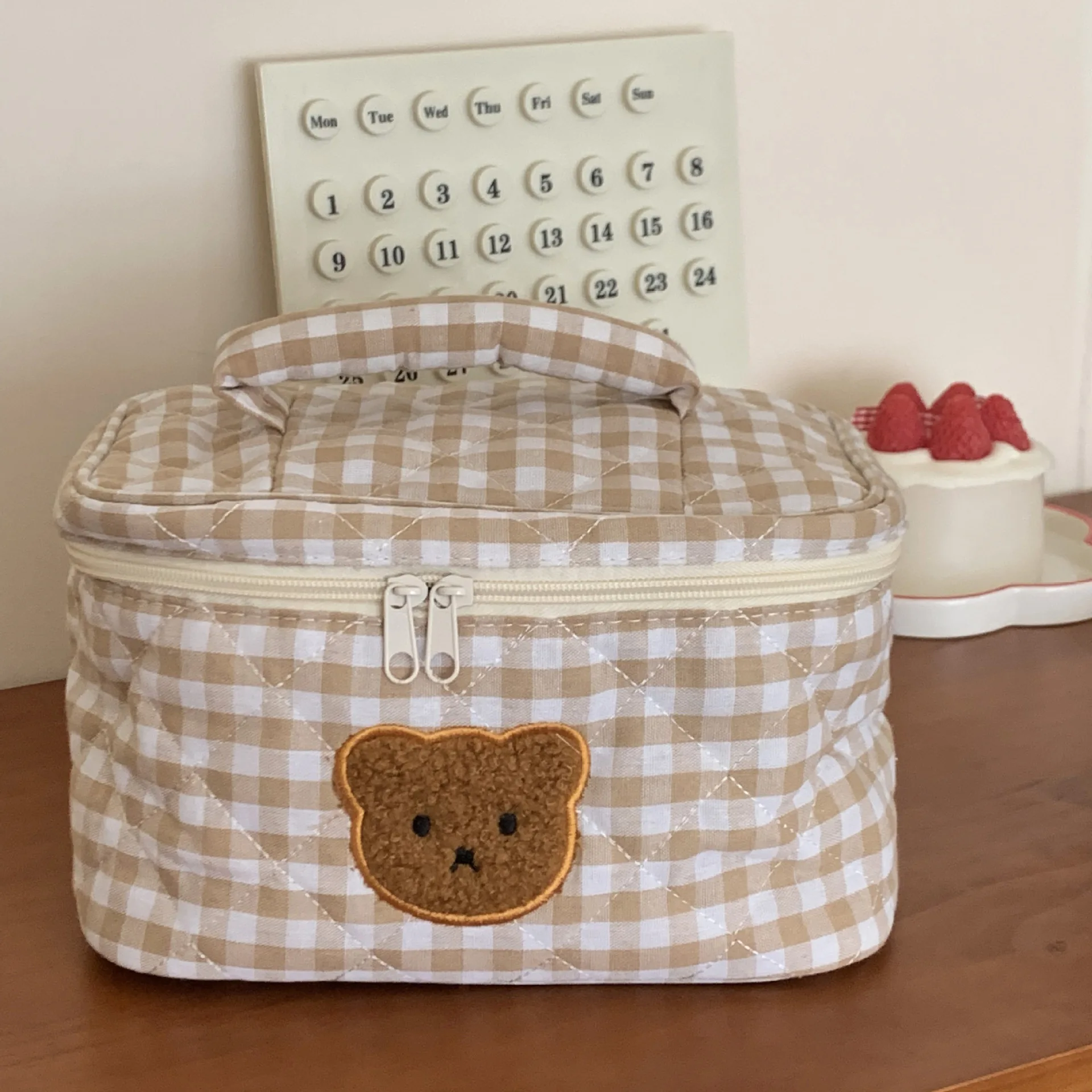 Cute Cartoon Bear Ladies Storage Bags Simple Plaid Female Clutch Purse Handbags Soft Fabric Women\'s Cosmetic Bag Make Up Case