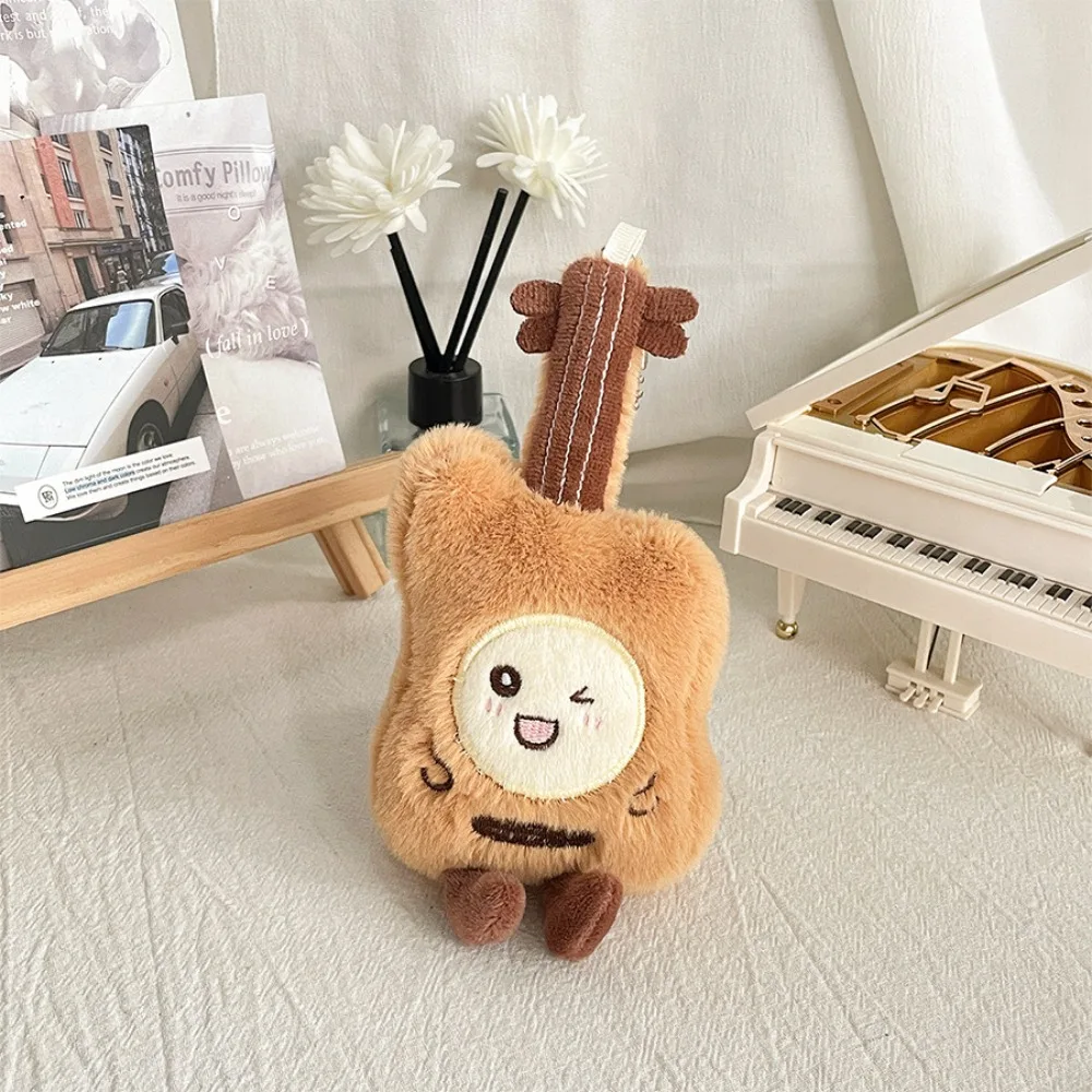 

Bag Pendant Cartoon Guitar Plush Doll Pendant Violin Soft Guitar Plush Key Rings Kawaii Cute Guitar Plush Keychain Door Key