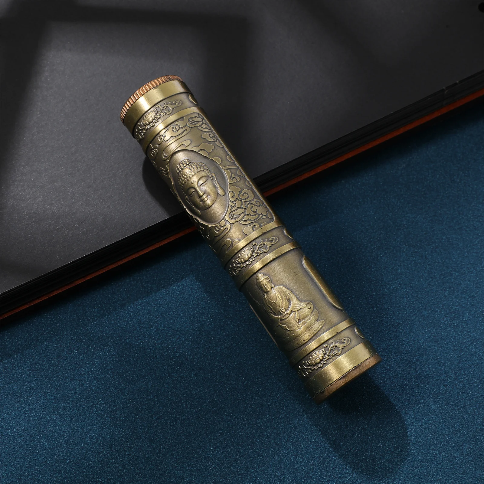 

Metal Buddha Cigarette Case Zinc Alloy Portable Round Tube Airtight Anti-Crush Holder For Outdoor Camping Travel Cigarette