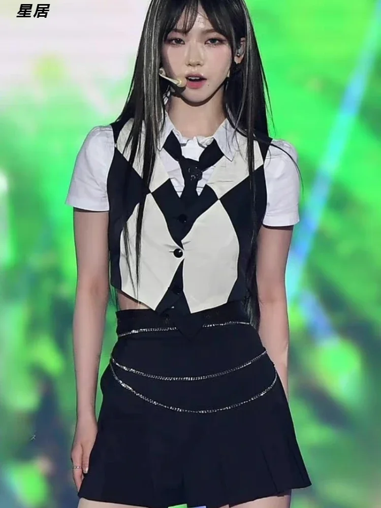 Kpop Concerto di gruppo per donne Costume da ballo jazz sexy Gonna nera Camicie bianche Gilet scozzese Abiti Abbigliamento da prestazione Costume di scena