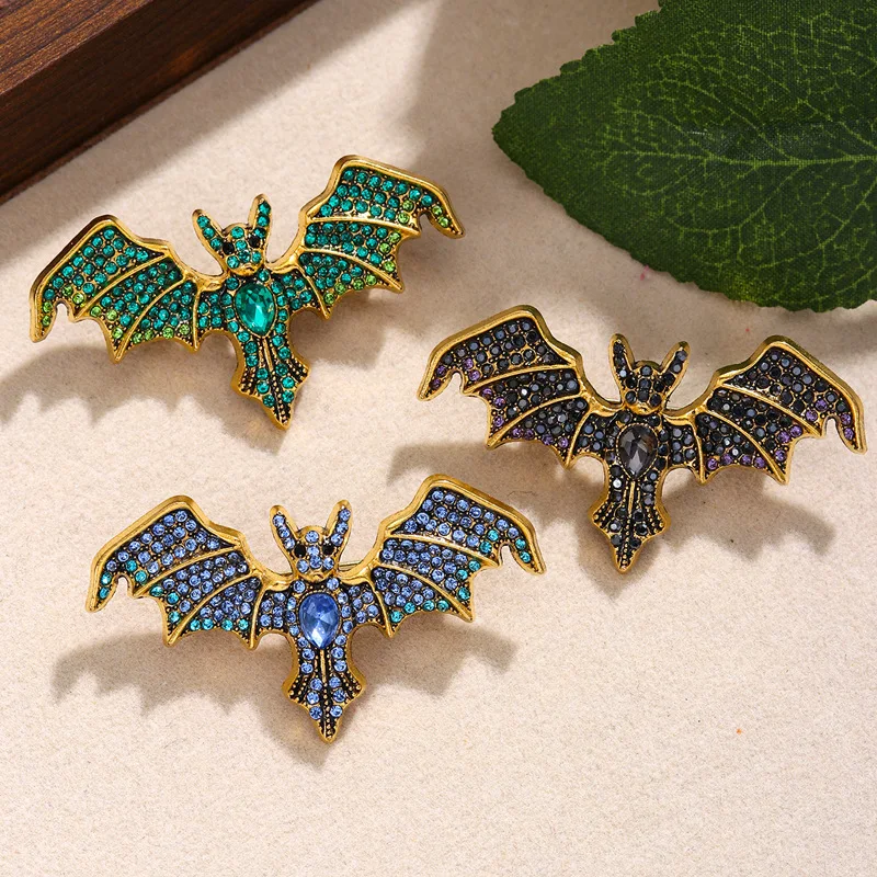 Nuevo broche de murciélago diablo de cristal brillante, Pin de diamantes de imitación de animales Vintage, accesorios de ropa para hombres y mujeres, regalo de joyería