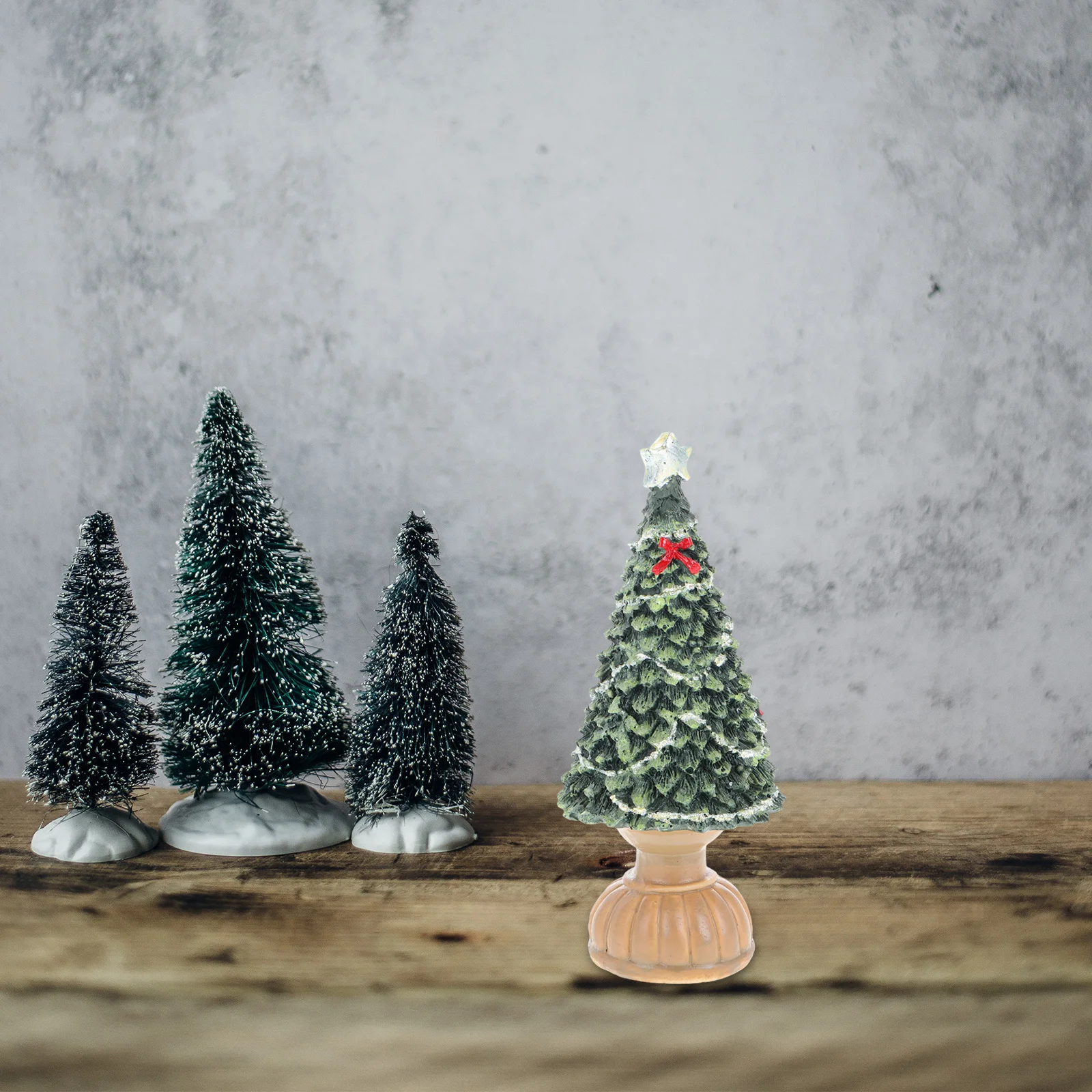 

Small Resin Christmas Tree Handmade Snowy Top Star Sculpture Tabletop Xmas Holiday Wedding Office Decor Christmas Tree Figurine