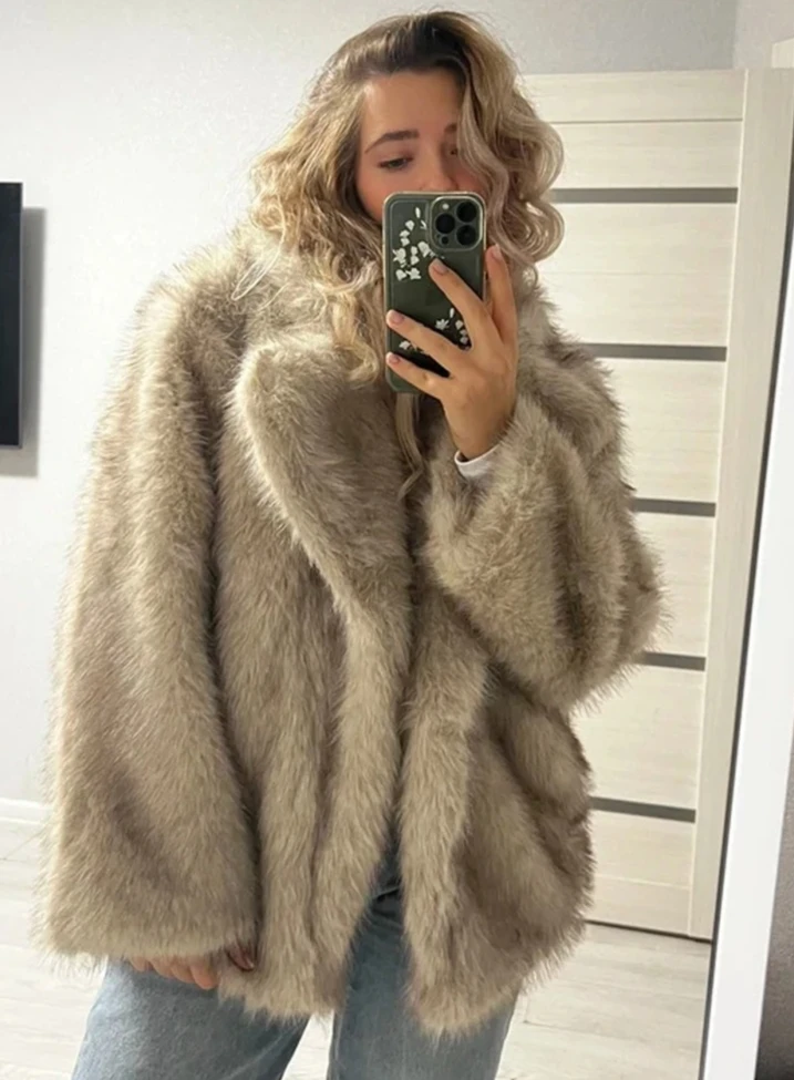 Abrigo de felpa de otoño e invierno, nueva marca de lujo, abrigo de piel de zorro con solapa grande, chaqueta de piel sintética a la moda, suave, grueso y cálido