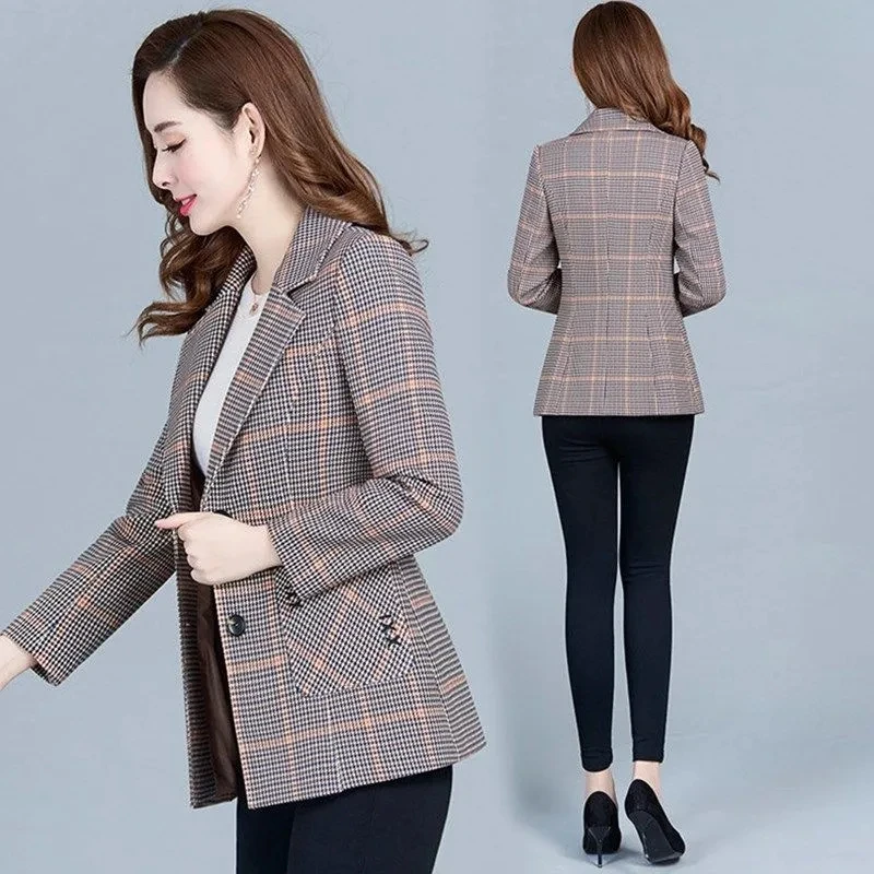 Women Blazer Turn-Down Collar Single-Breasted Slim Lady Spring Plaid Blazer Casual Short Jackets Middle-aged Female Suit 5XL