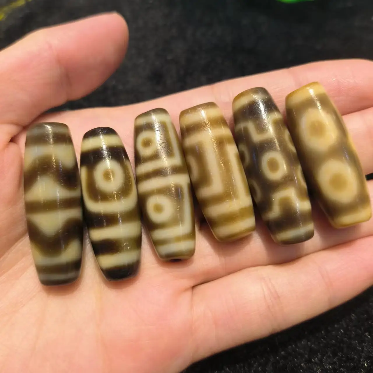 

1pcs/lot natural multiple pattern agate dzi wholesale Brownish yellow Delicate Weathering lines Handmade beads Accessories diy