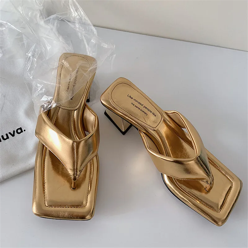 

New Summer Slippers Flip-flops Slippers for Women Fashion Square Toe Chunky Heels Ladies Shoes Beach Slippers Sandals Silvery