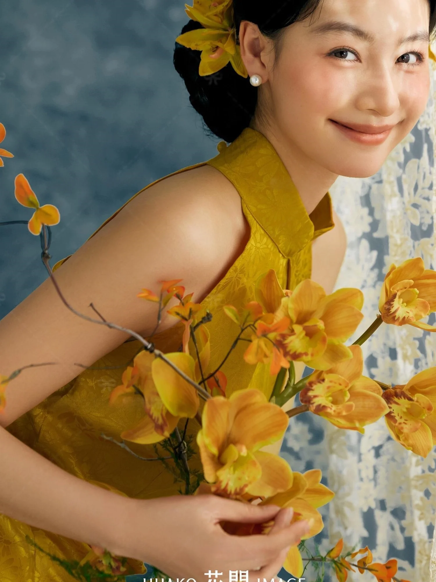 黄色の写真撮影用衣装中国風スタジオポートレートアート写真撮影 - Ethnic Fashion Shoot のレビューと価格