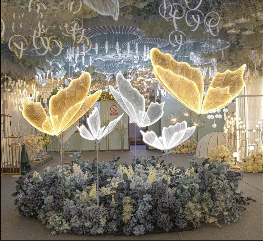 

Wedding Ceiling Light Butterflies LED Lace Lamp Romantic Creative Hanging Butterfly Road Load Walkway on Party Stage Lights.