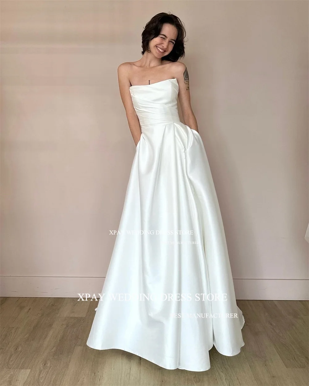 XPAY eleganti abiti da sposa in raso drappeggiato pieghe senza maniche abito da sposa Backless personalizzato lunghezza del pavimento Backless Robe de Wedding