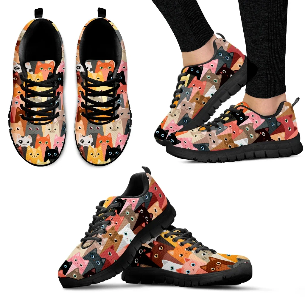 Женские кроссовки на плоской подошве