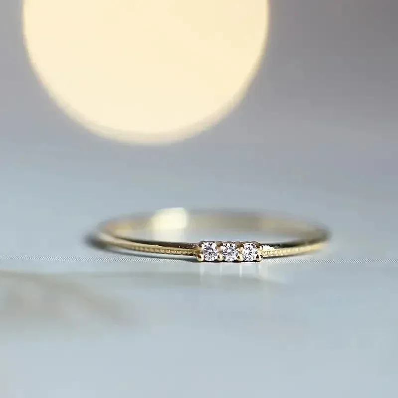 2026 New European and American Simple Geometric Ring for Women, Exquisite Wearing, Fashionable Minimalist Round Zircon Accessory