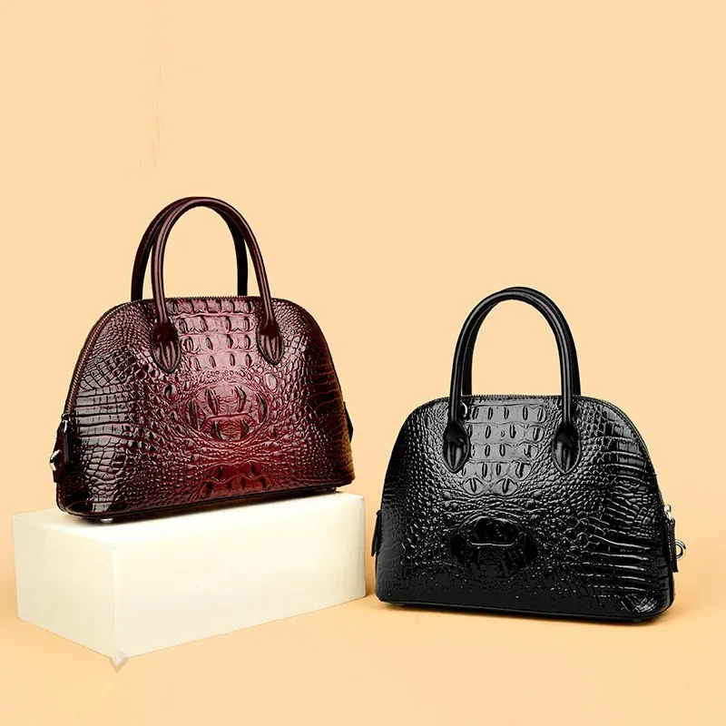 

Легкая роскошная сумка подмышками с крокодиловым узором, нишевая дизайнерская сумка на плечо, модная сумка