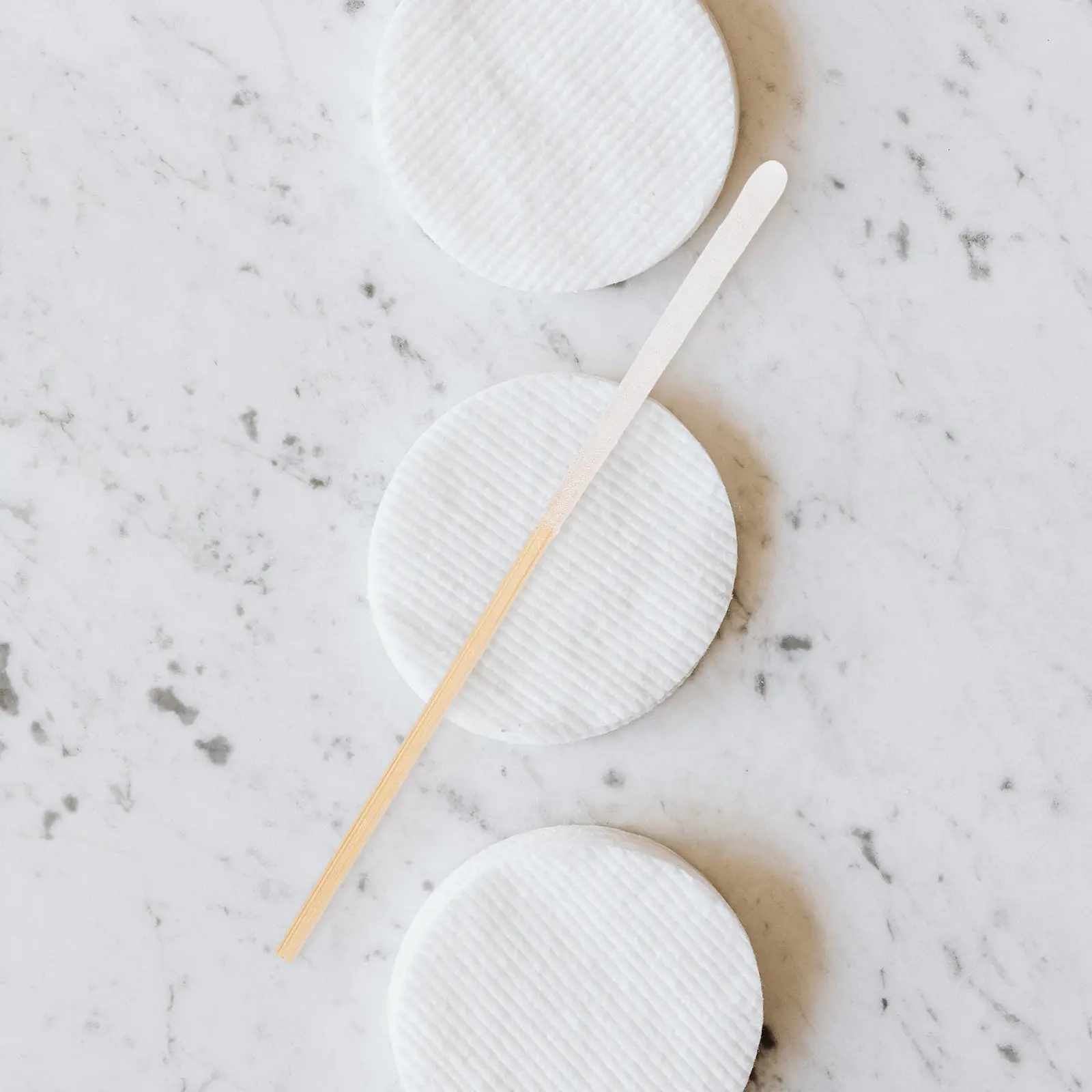 

300Pcs Bamboo Cotton Swabs Pointed Design Precision Cleaning Beauty Accessory Household Portable Professional