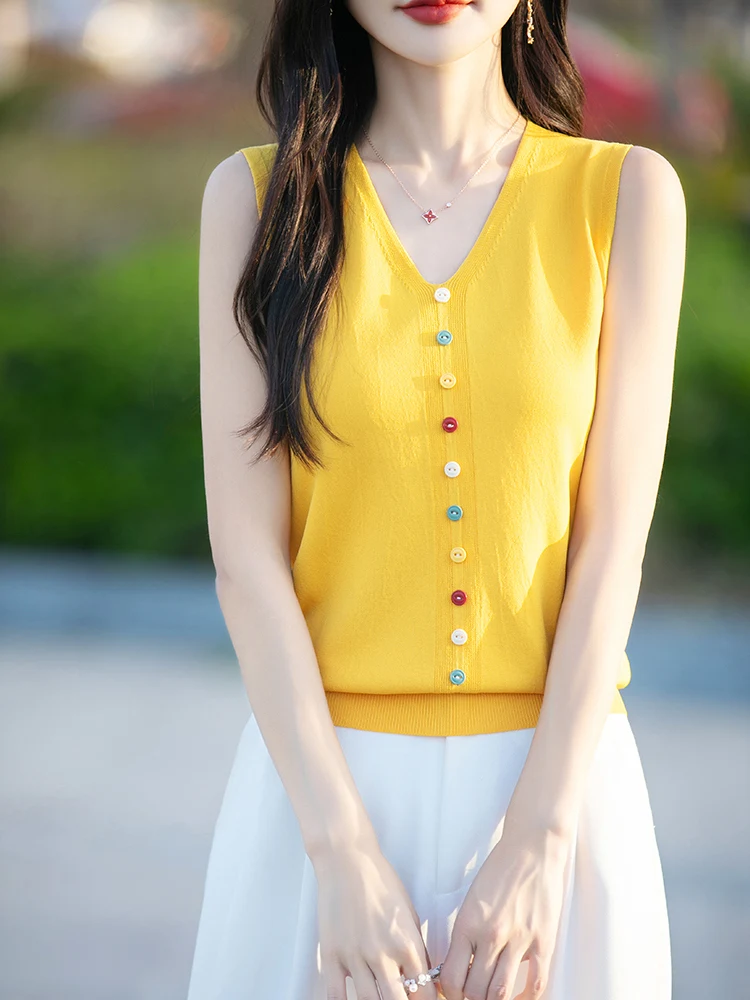 เสื้อกั๊กไหมน้ำแข็งถักทรงวี แขนกุด ทรงหลวม ช่วยพรางหุ่น สำหรับผู้หญิง ฤดูใบไม้ผลิ/ฤดูร้อน 2025 แฟชั่น ทันสมัย ใช้ได้หลากหลาย เหมาะกับการเดินทาง สีพื้น