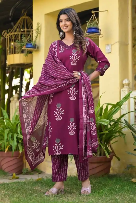 Women Ethnic Kurti Pant Set Indian Salwar Kameez Kurta Set image 3