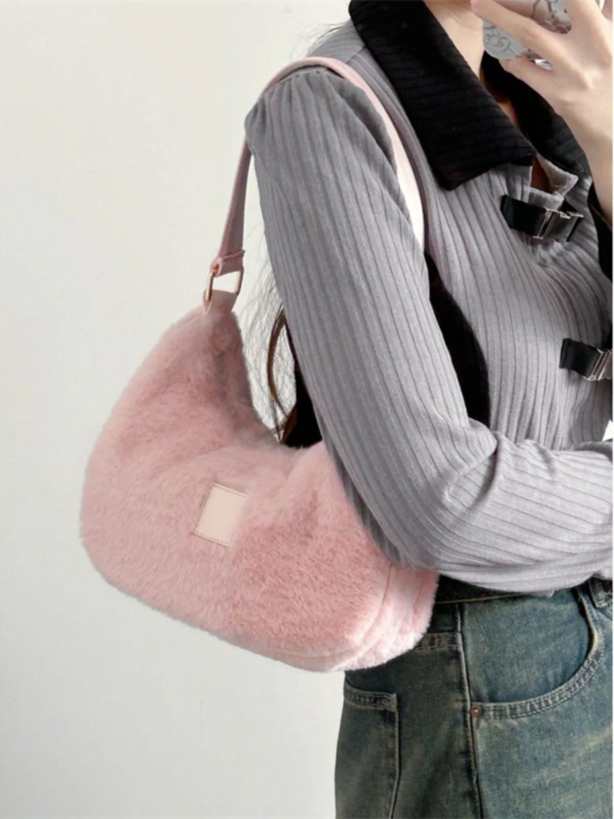 2024 New Pink Plush Underarm Bag Korean Versatile Plush Splicing PU Handheld Bag Autumn Winter Commuter Cute One Shoulder Bag