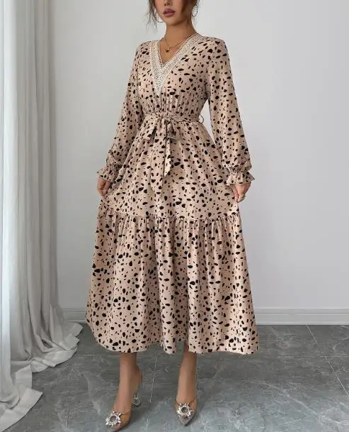 

Autumn 2025 Elegant Polka Dot Lace Up Long Sleeved Dress with Ladies' Temperament Elegant V-Neck Lace Collar Cinched Waist Dress