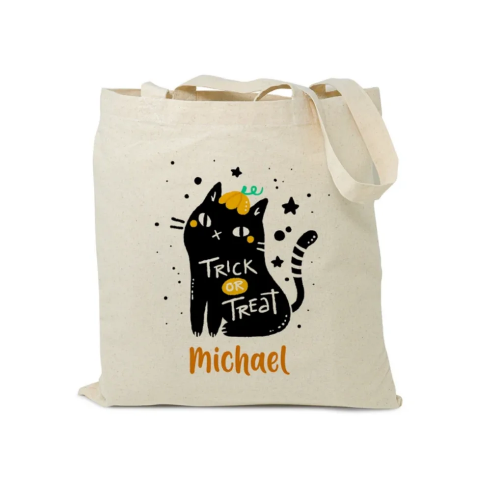 حقيبة حمل الهالوين المخصصة، حقيبة خدعة أو علاج ذات اسم مخصص