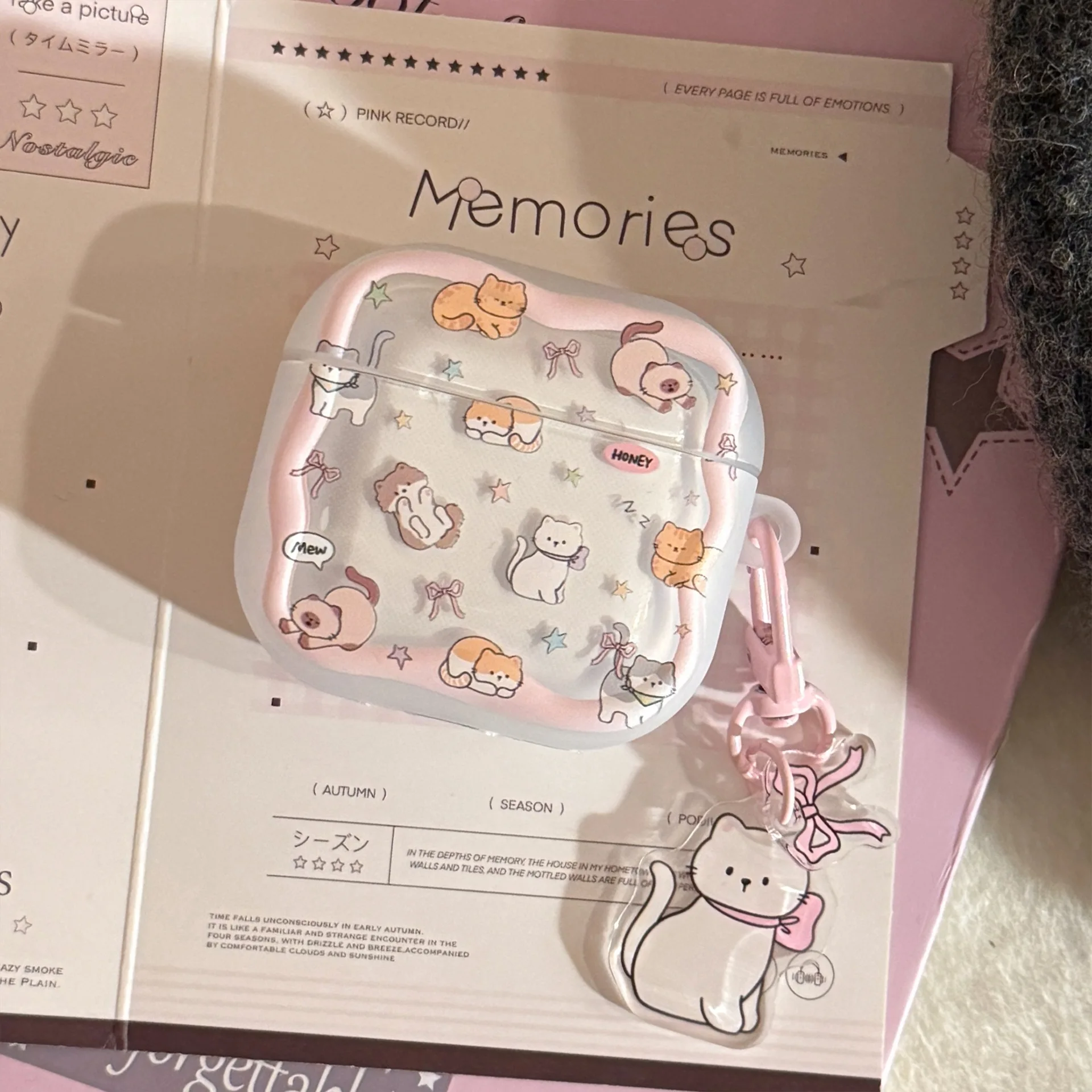 

Cute Cartoon Cat Pink Bowknot Star With Pendant Shockproof Protective Earphone Cover Case for AirPods 1 or 2 3 4 Pro 2 Pro 3