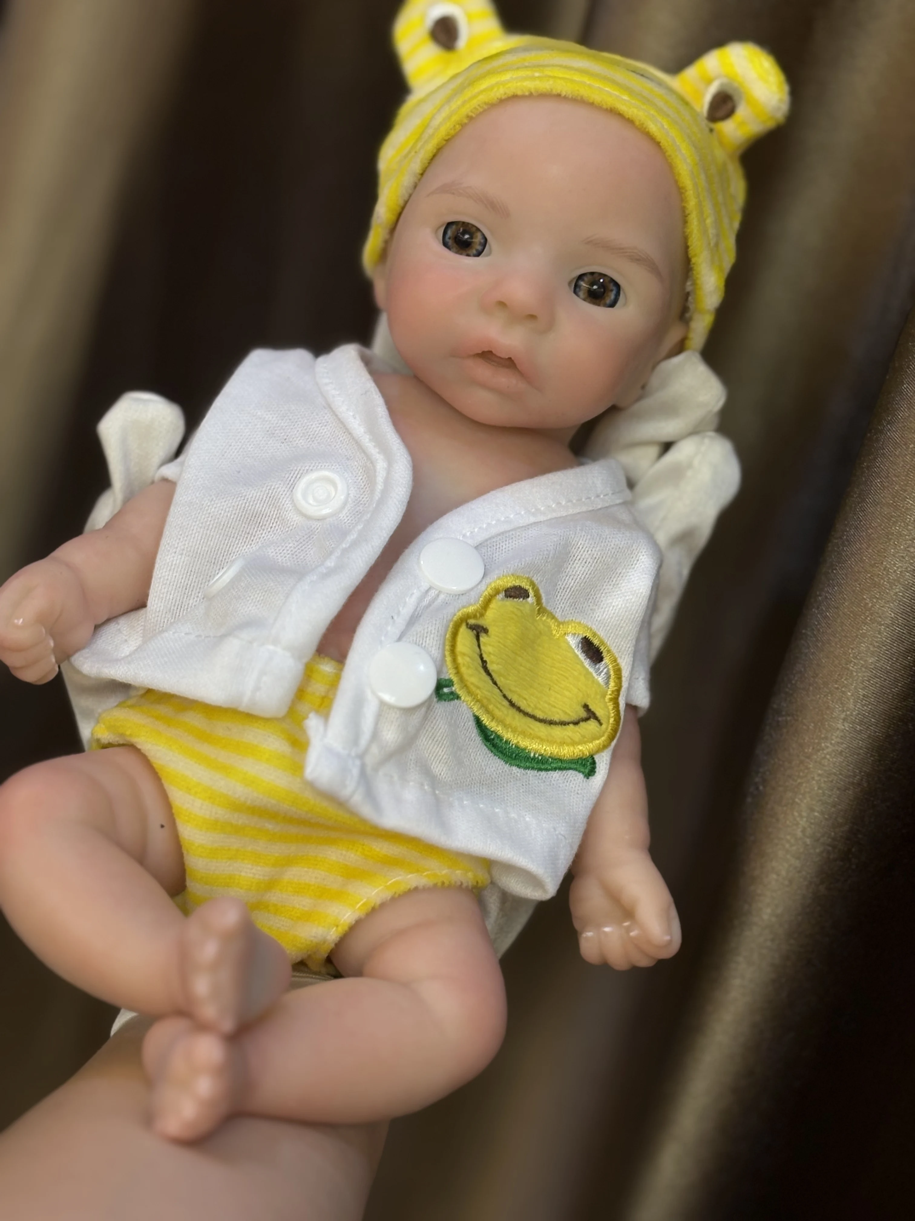 10 inch siliconen reborn pop levensecht geschilderd pasgeboren babymeisje speelgoed met open mond waterdichte herboren bebe pop voor verzamelaars