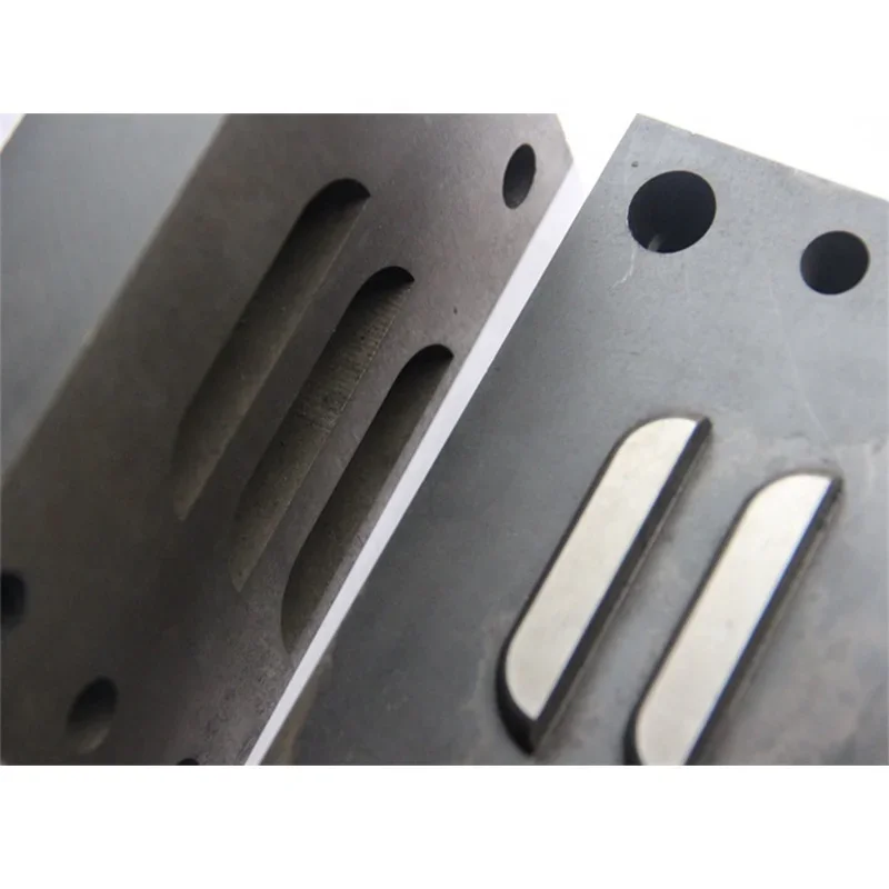 Blind punching die for punching machines and ironworking machinery