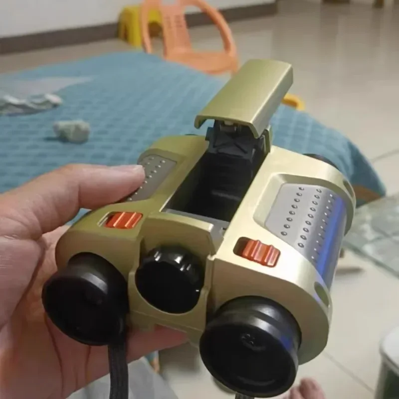 Nuevo instrumento de visión nocturna para niños, telescopio Binocular 4X30 con enfoque de luz, equipo de aventura al aire libre práctico y compacto para niños