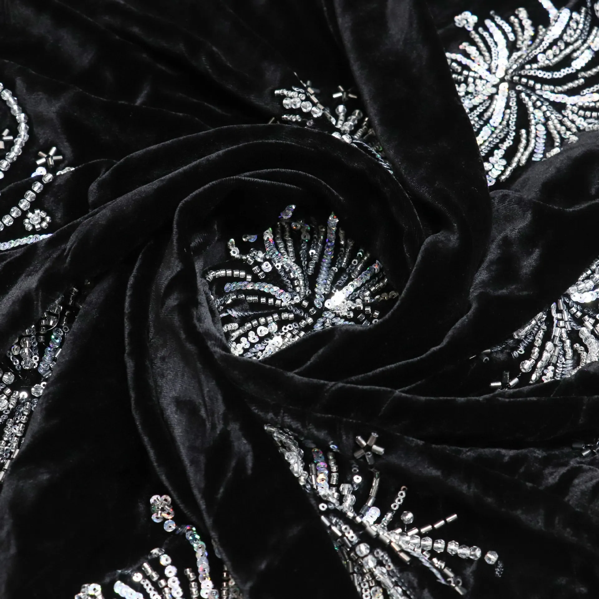 

Three-Dimensional Flower Sequined Embroidered Wedding Dress Women's Bed Cover Silk Fabric