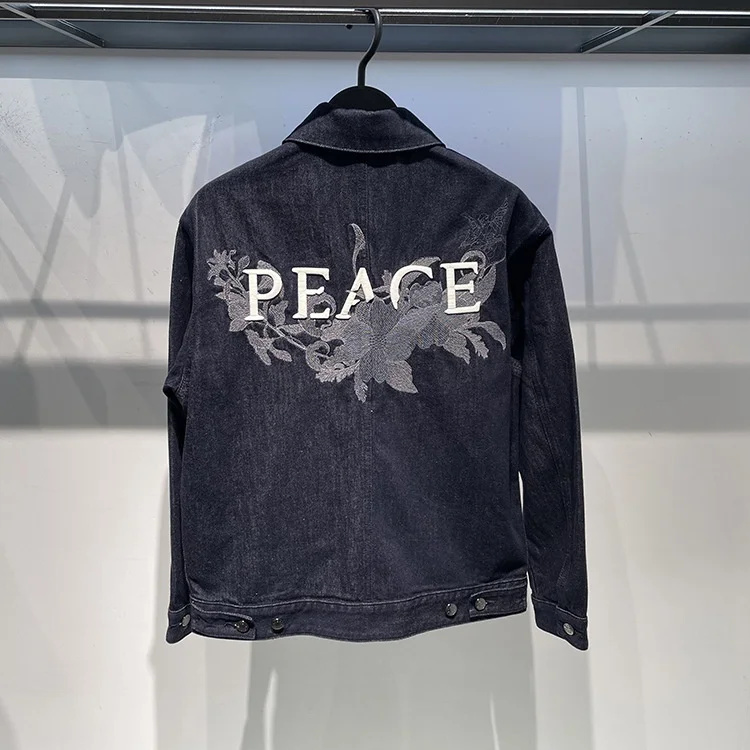 

Оригинальный дизайн, джинсовая куртка с американским воротником, повседневная мужская модная вышивка, осенняя новинка, дышащая смесь хлопка