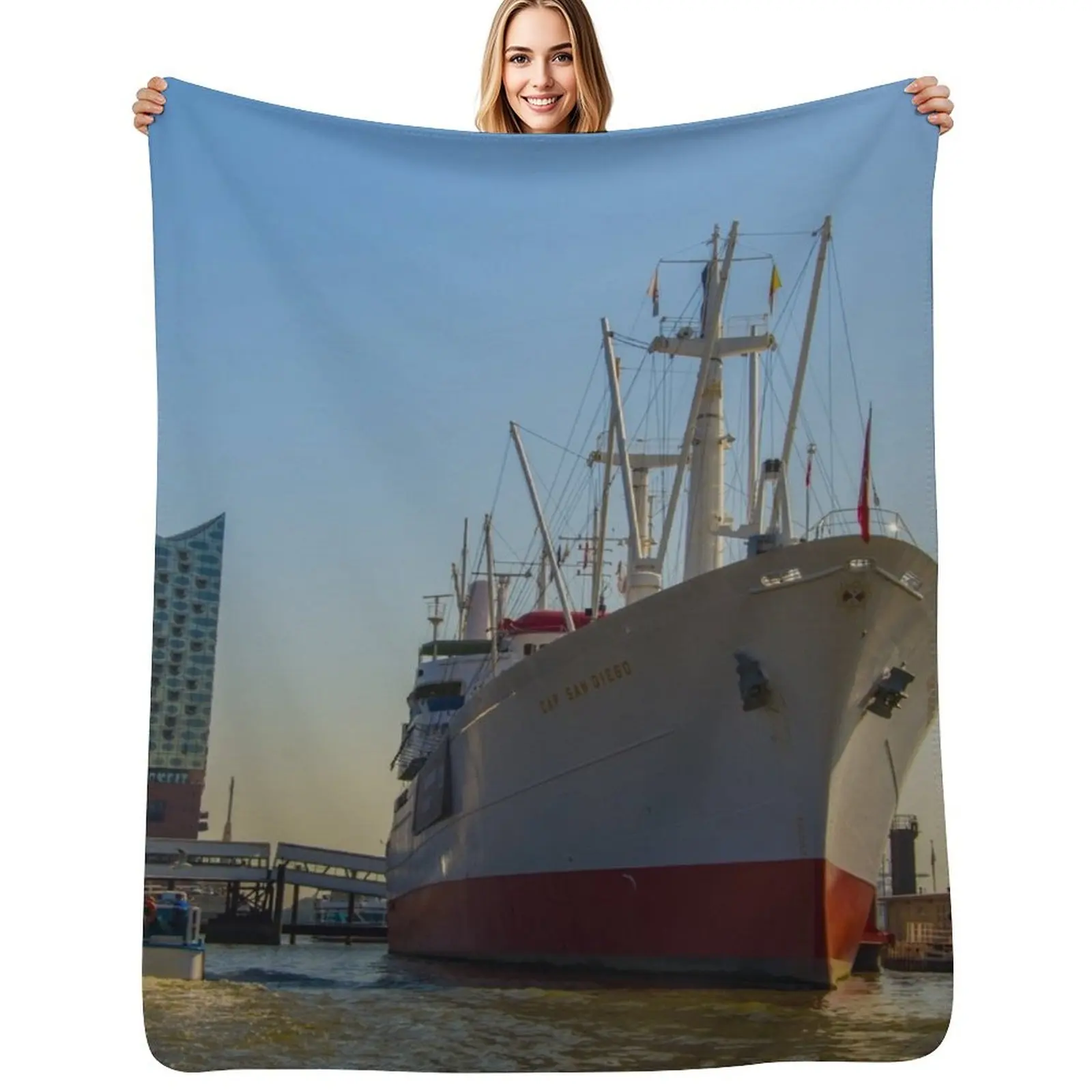 

Cap San Diego - Hamburg Throw Blanket Quilt Blankets For Bed Decorative Beds Multi-Purpose Blankets