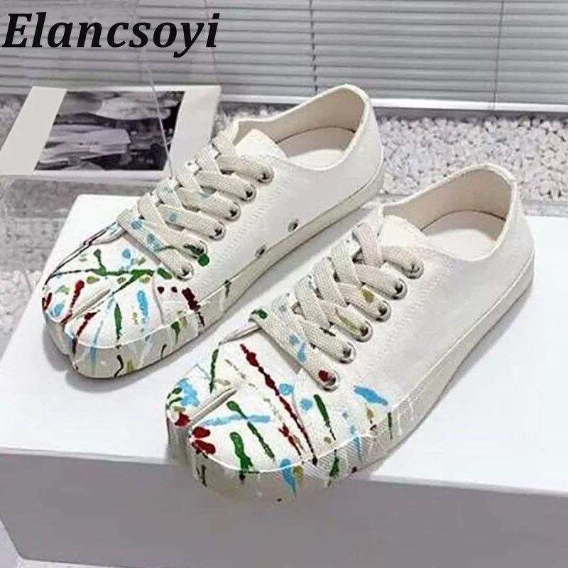 

Spring Autumn Canvas Round toe Graffiti Flat Shoes Thick Bottom Cross Lace Up Casual Shoes Daily Commuter Board Shoes Unisex