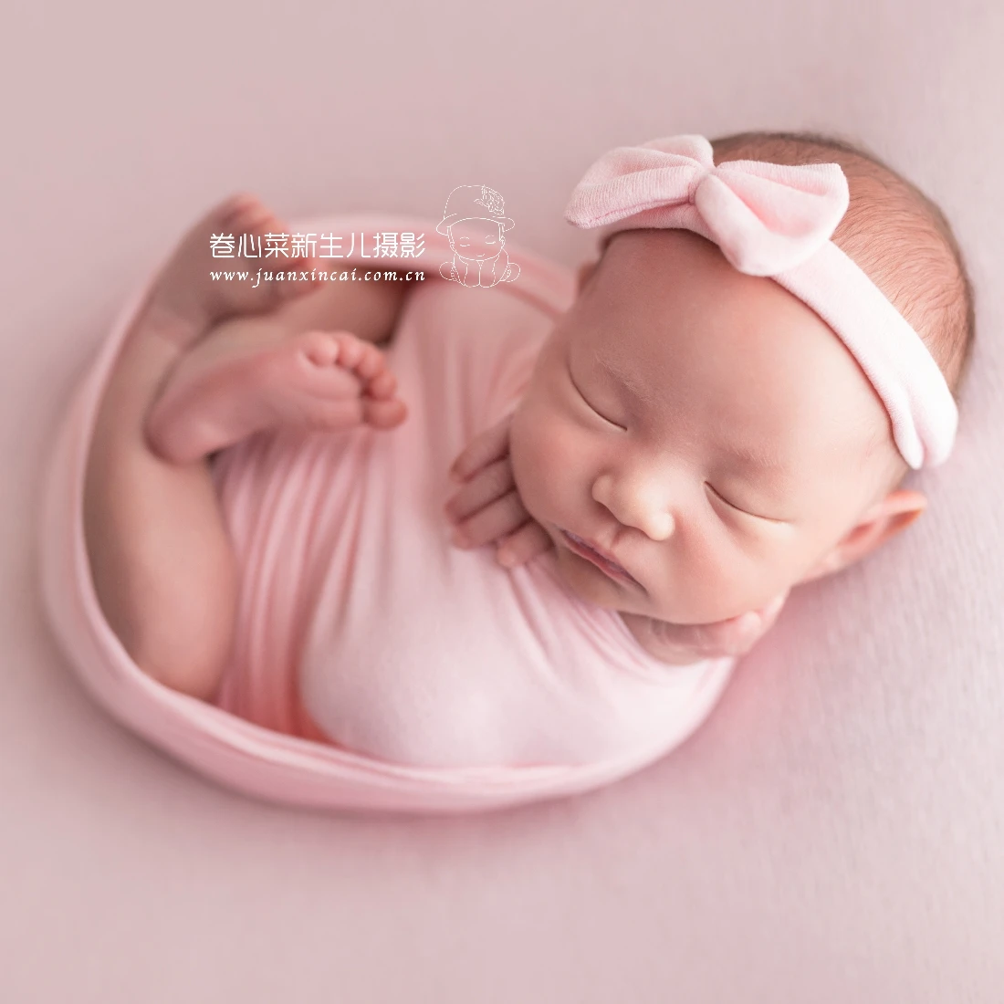 

Newborn Knit Four Sided Stretch Wrap Jersey Wrap And Headband Set Baby Basket Filler Newborn Photography Props