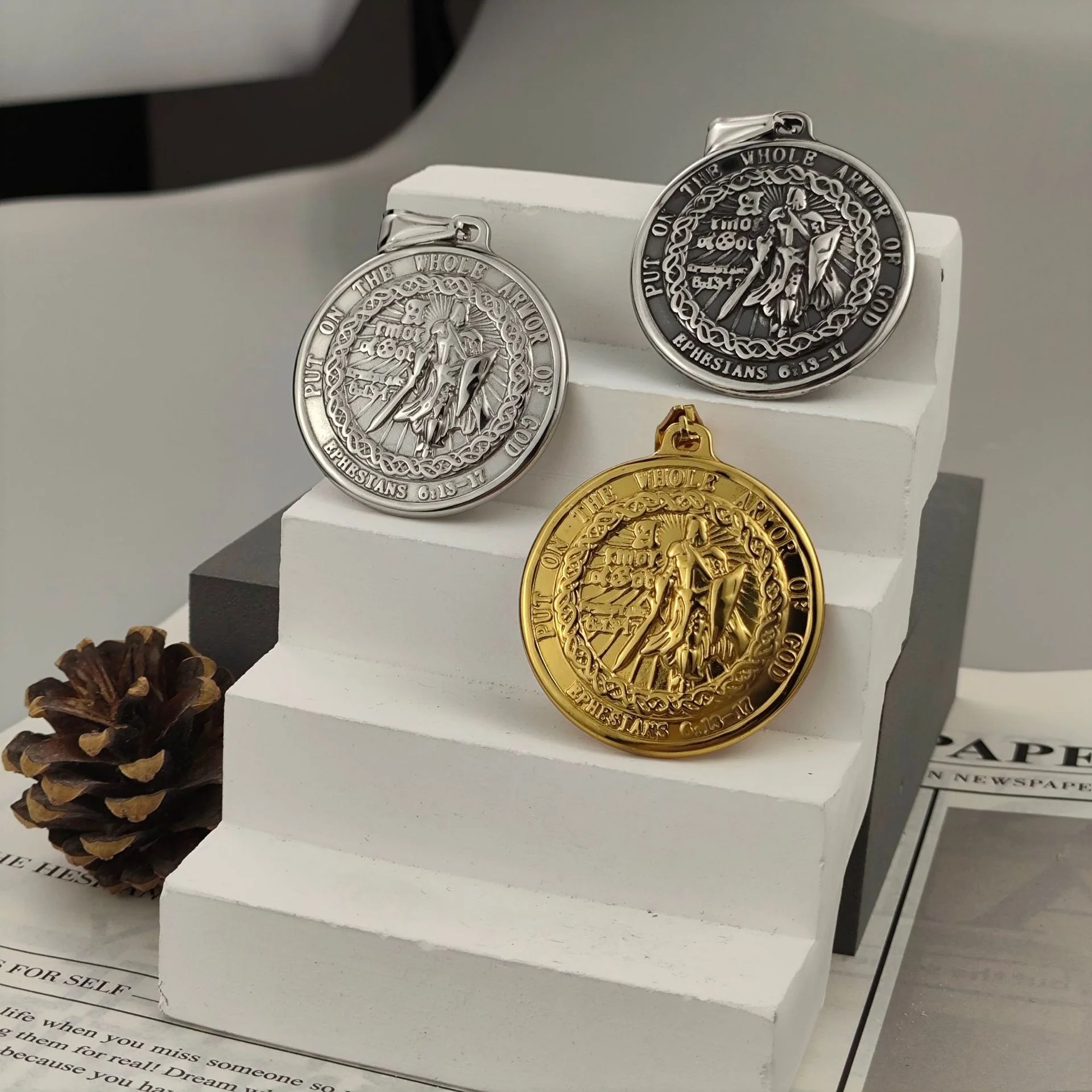 316L Stainless Steel Statue of Liberty Round Coin Pendant Vintage Figure Medal Charm Hip Hop Men Necklace Jewelry Gift