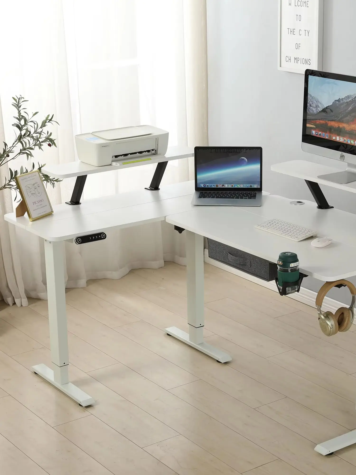 Radlove 160cm L-Schreibtisch Elektrisch Höhenverstellbar Eckschreibtisch L Förmiger Bürotische Stehpult mit Monitorständer und Schublade, White