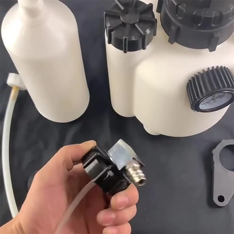 

Manual Transmission Fluid Pump 3L Car Brake Fluid Replacement Pot Oil Filler System Fluid Transfer Pump Tool With 8 Pcs Adapters