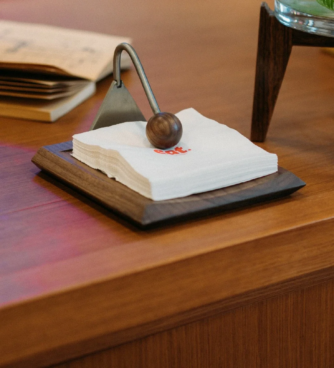 

Medieval style round ball tissue holder black walnut press table restaurant napkin box