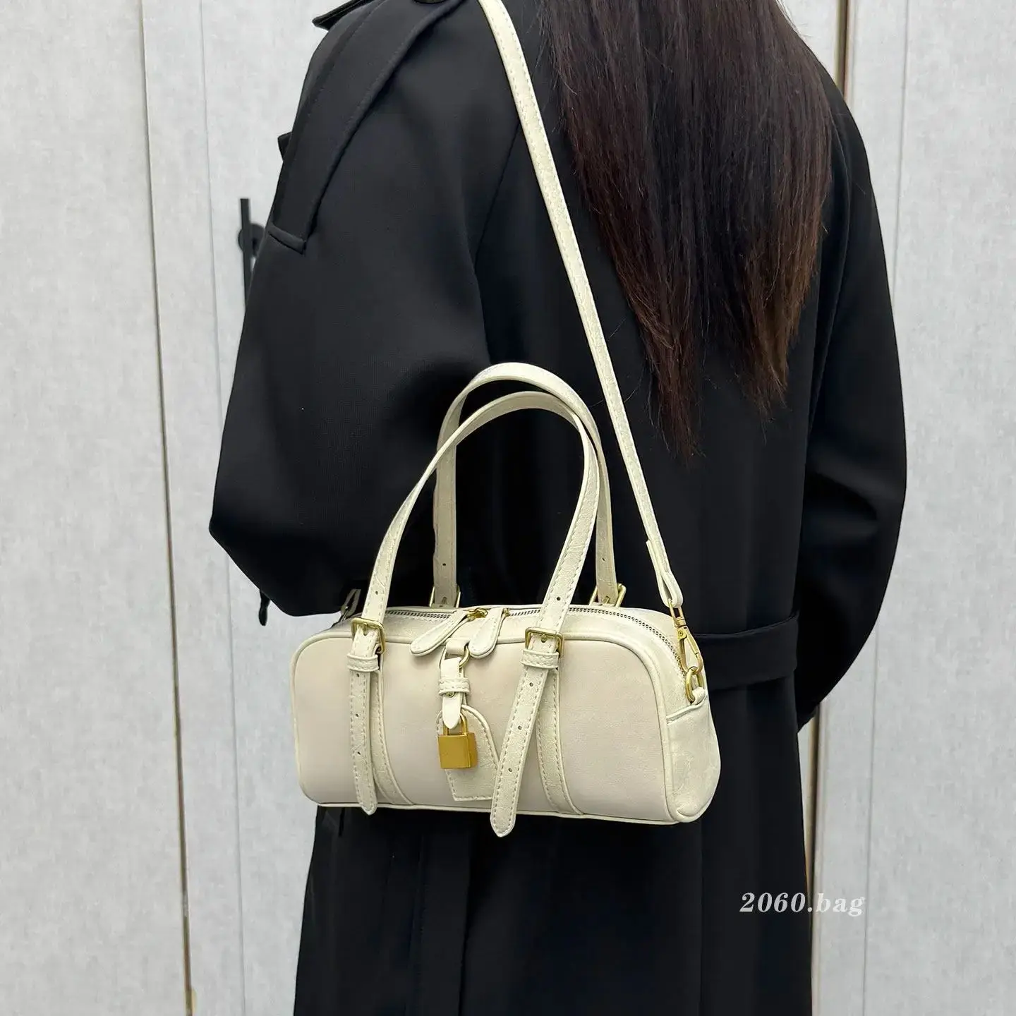 

Новая женская сумка-кроссбоди 2026 года: маленькая квадратная сумка через плечо из высококачественной текстурированной искусственной кожи, модная и универсальная