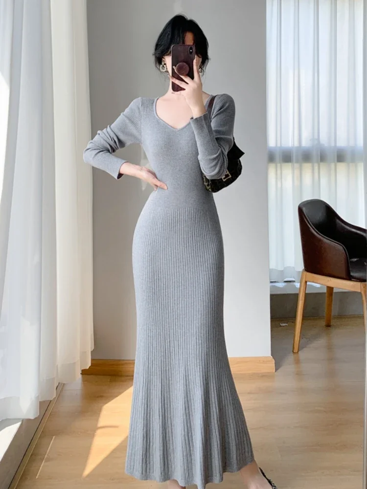 Autumn Winter Long Over Knee Sweater Dress Women Vintage V-neck Bottom Knitted Long Black Dress