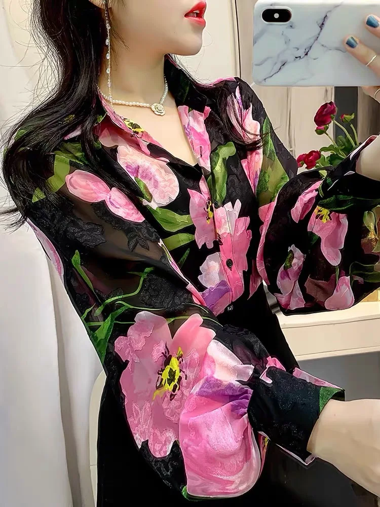 

Fashion Printed Embroidered Sunscreen Shirt for Women New Slim Lantern Sleeve Top for Women Age-reducing Chiffon